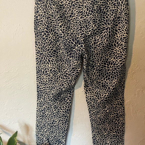 Oscar De La Renta Pants - Picture 4 of 6